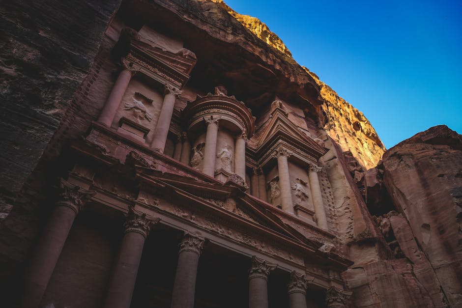 Article Image for Discovering the Ancient Ruins of Petra, Jordan